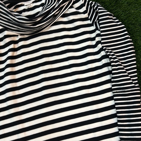 Women’s Merona Cowl Neck Tunic Top - Picture 2 of 3